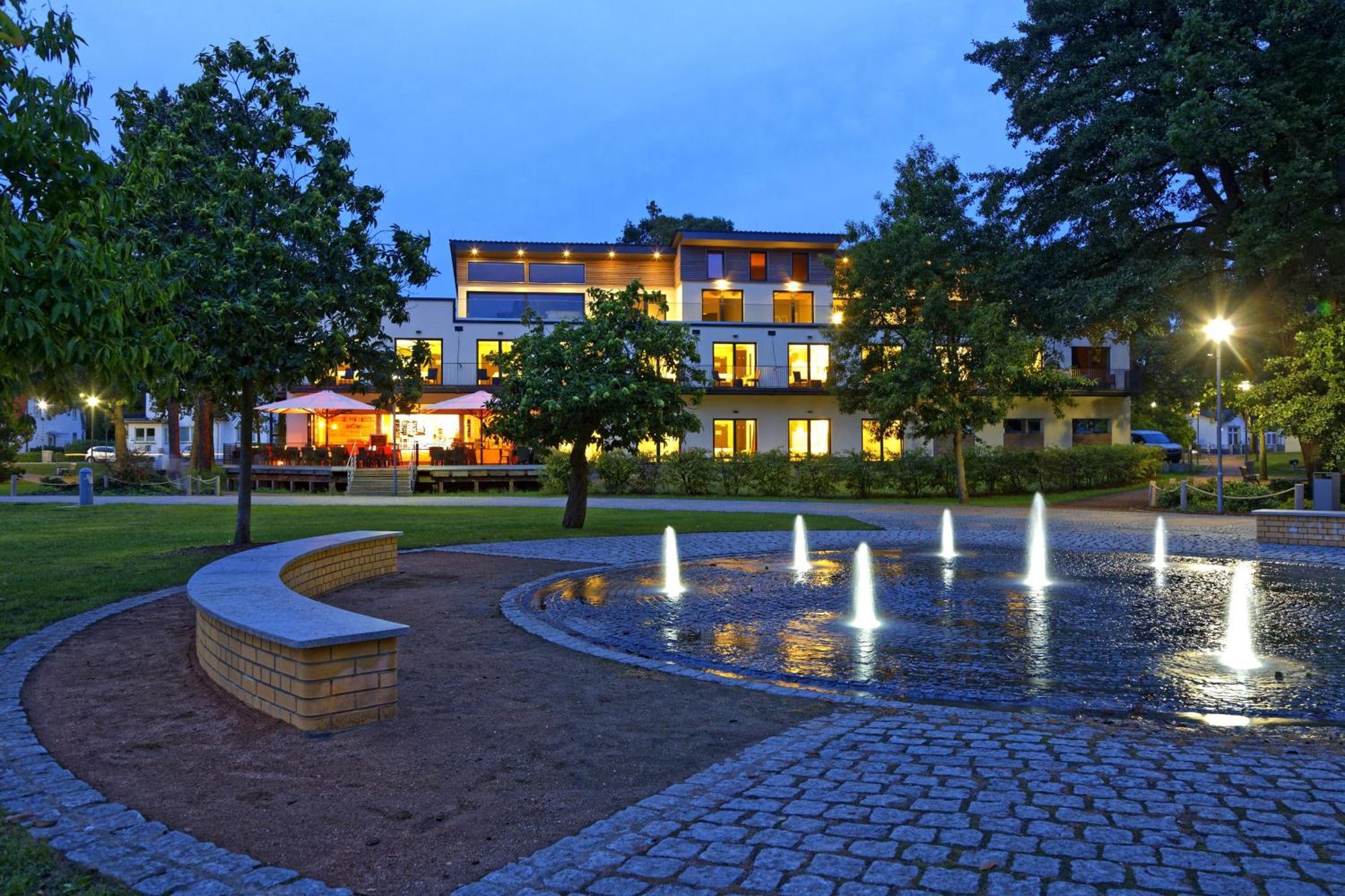 Hotel Am Kurpark 치노비츠 외부 사진
