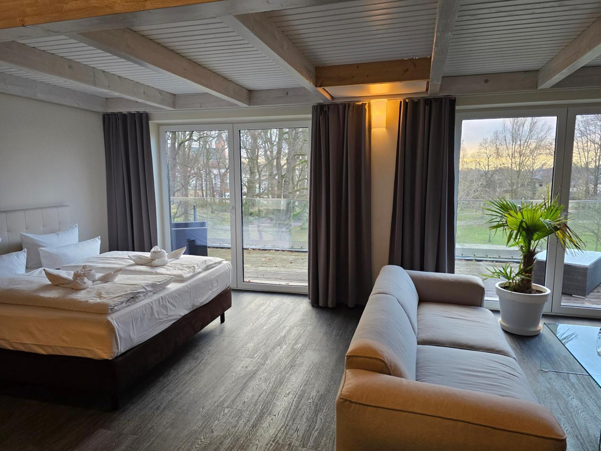 Hotel Am Kurpark 치노비츠 외부 사진