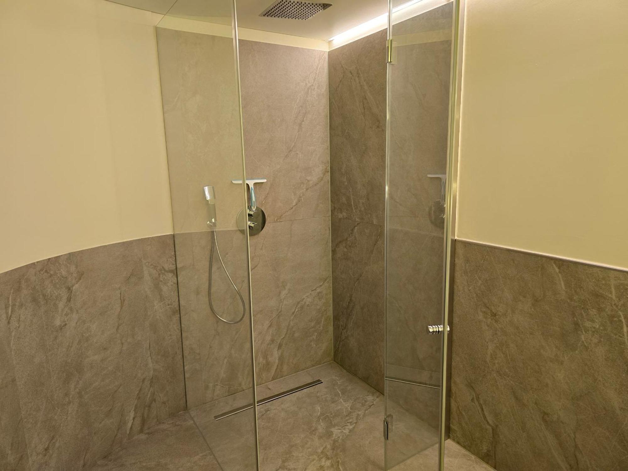 Hotel Am Kurpark 치노비츠 외부 사진