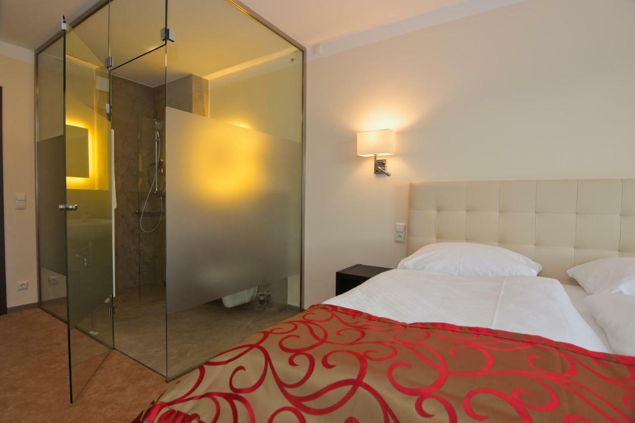 Hotel Am Kurpark 치노비츠 외부 사진