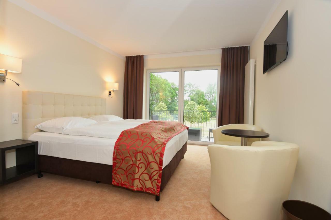 Hotel Am Kurpark 치노비츠 외부 사진